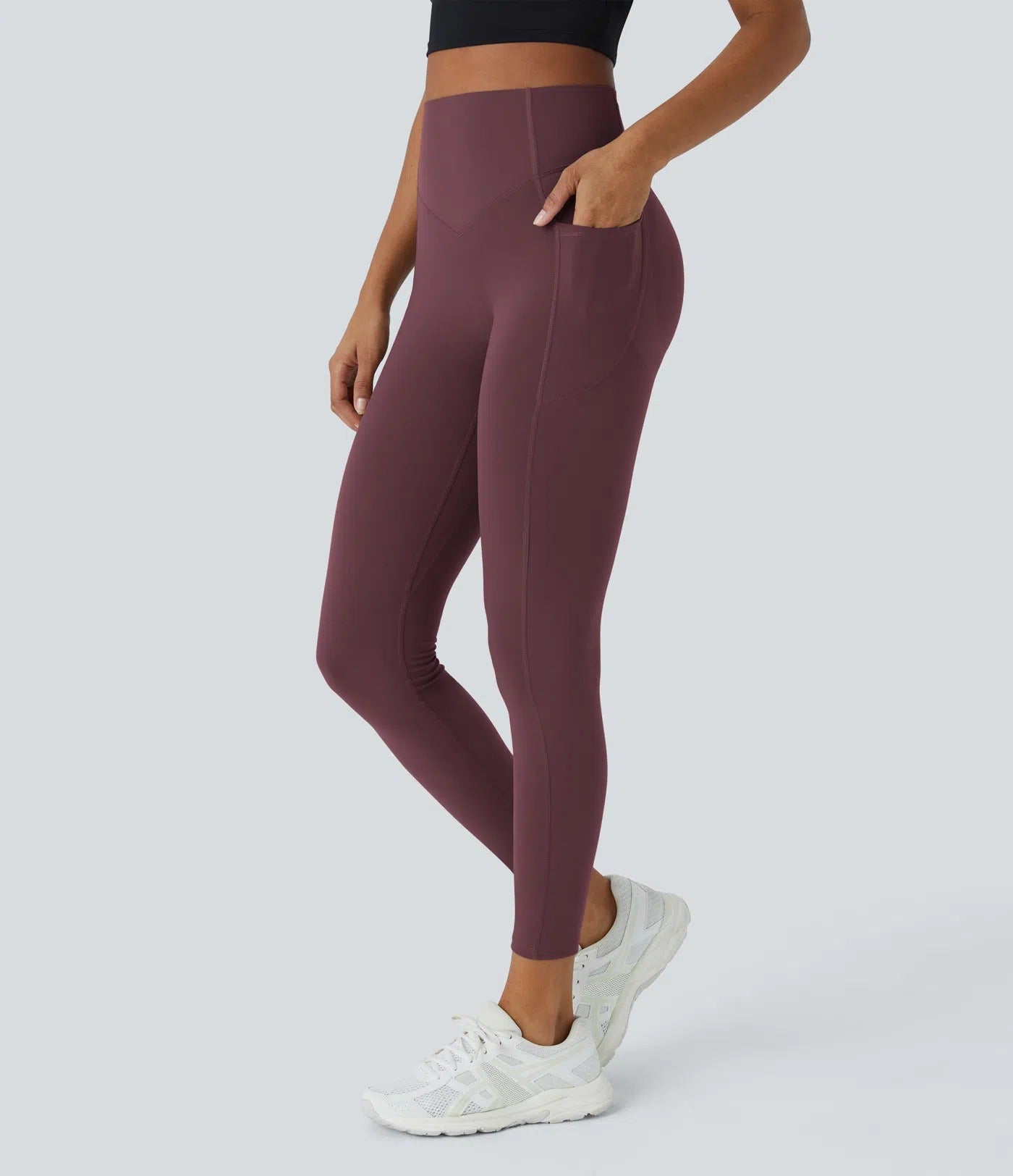 GlowLift Sculpted Leggings – Elegant Fit with Peach Effect