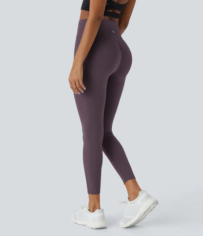 GlowLift Sculpted Leggings – Elegant Fit with Peach Effect